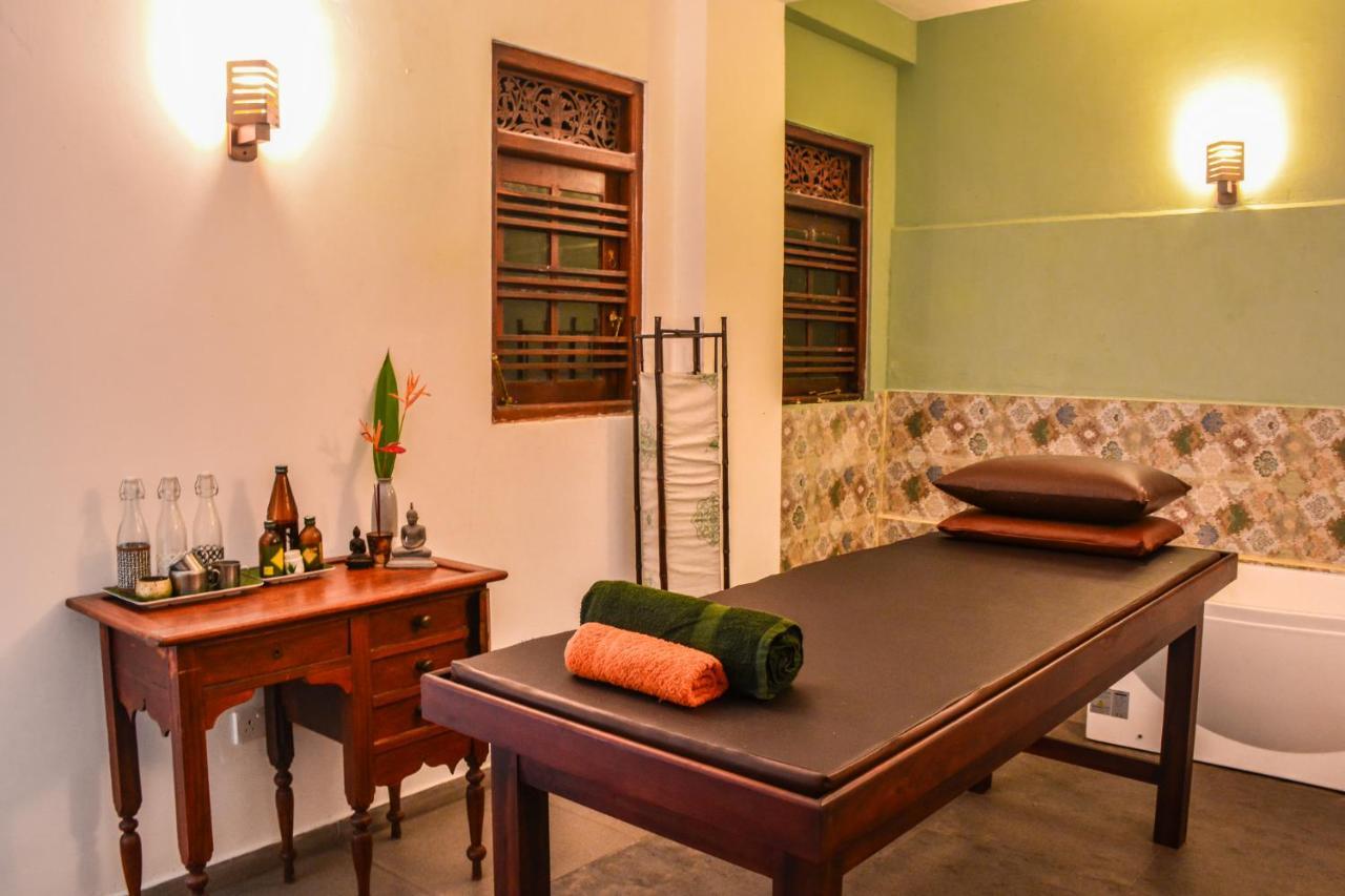 Araliya Gardens Hotel Hikkaduwa Bagian luar foto