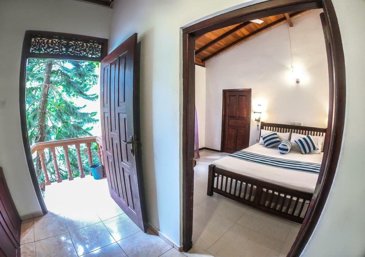 Araliya Gardens Hotel Hikkaduwa Bagian luar foto