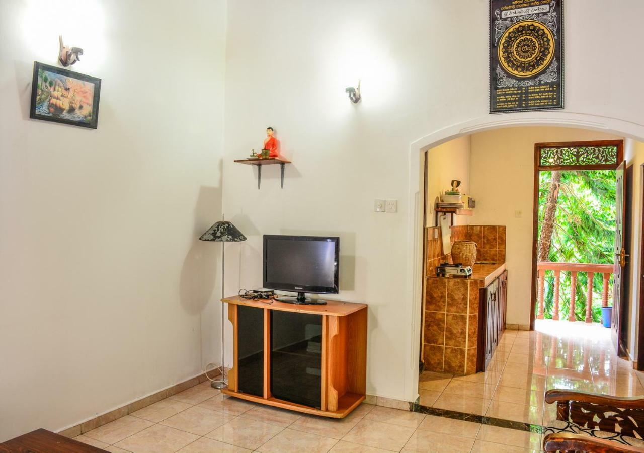 Araliya Gardens Hotel Hikkaduwa Bagian luar foto